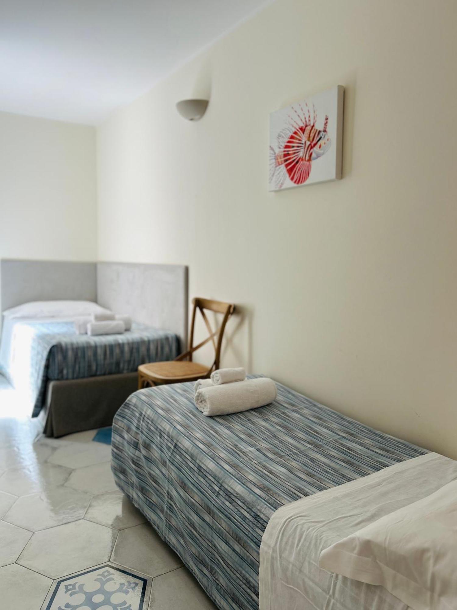 B&B Casa Di Emma Порто-Чезарео Экстерьер фото